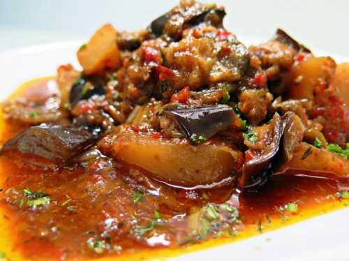vegetable stew: 10 recipes with vegetable marrows, potato, eggplants, with meat